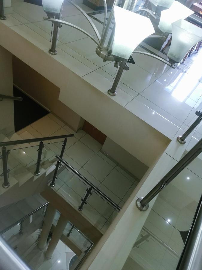 Garden Top Hotel Йоганнесбурґ Екстер'єр фото